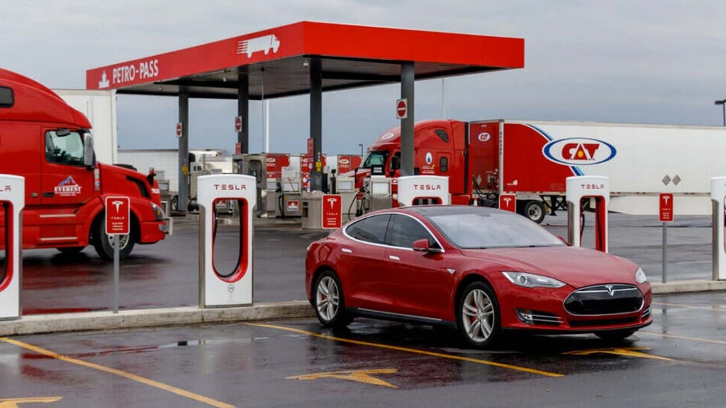 Tesla Guide: How to avoid damage when charging a Tesla during 