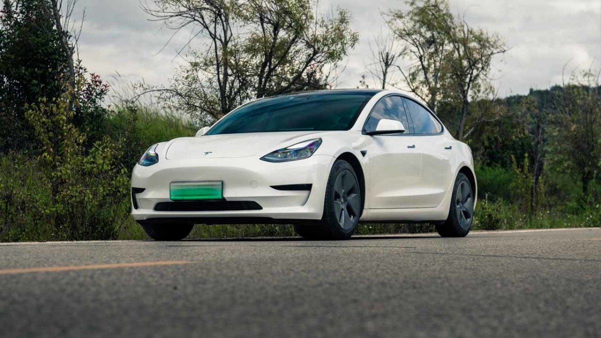 the-federal-tax-credit-for-tesla-model-3-rwd-has-been-reduced-to-3-75